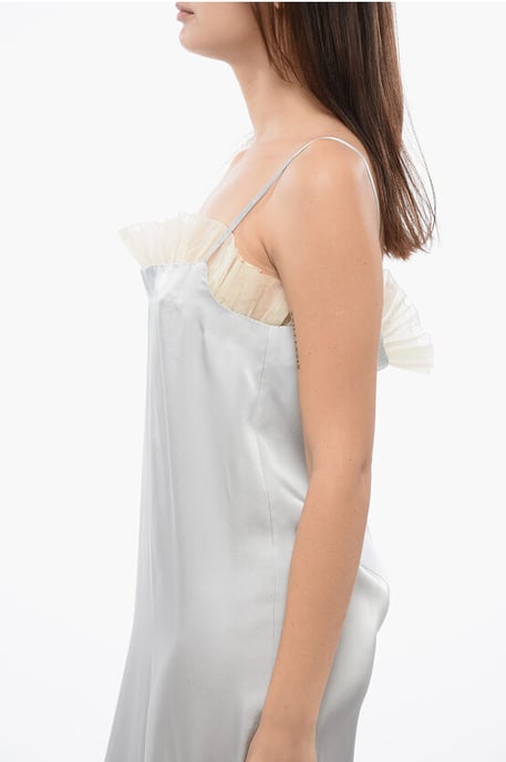 Vestido de satén al revés con volantes de gasa en gris - Image 3