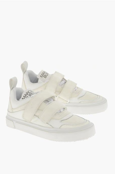 Zapatillas bajas de ante con cierre de tira táctil en blanco - Image 1