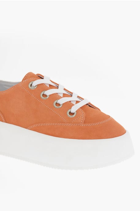 Zapatillas bajas MM6 de ante con plataforma en contraste de 5,5 cm en color naranja - Image 4