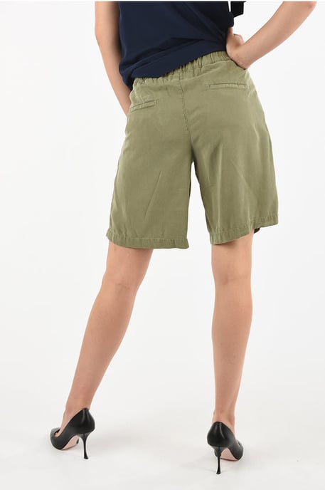 Bermudas con cordón en verde - Image 2