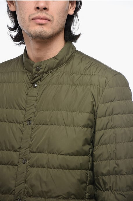 Chaqueta ligera acolchada con cuello redondo en verde - Image 3