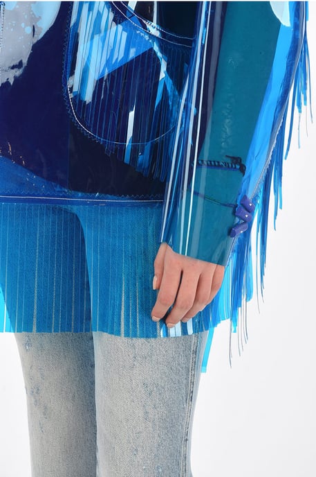 Chaqueta vaquera de PVC con flecos en azul - Image 3