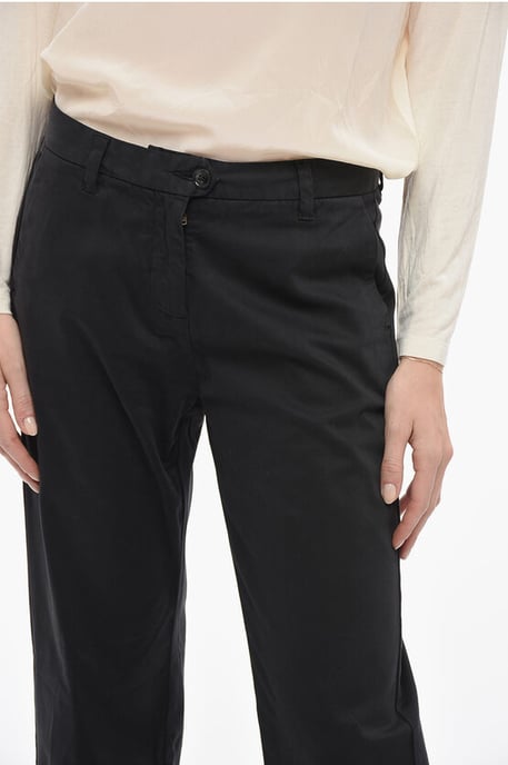 Pantalones chinos negros de corte holgado - Image 3