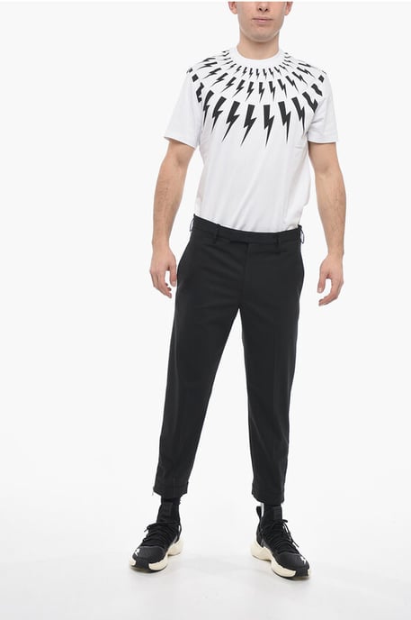 Pantalones chinos JAMIE de corte entallado con cremallera en los tobillos en negro - Image 4