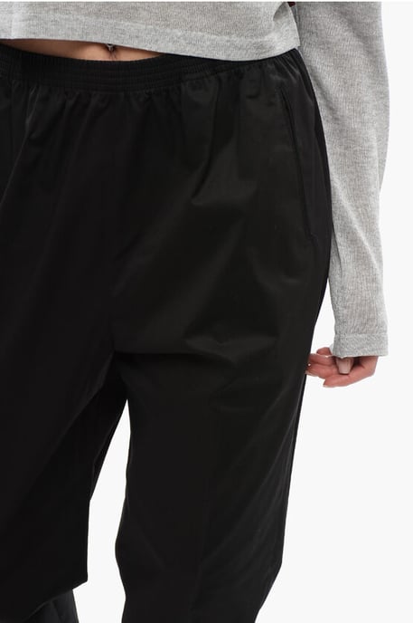 Pantalón chino militar con cintura elástica en negro - Image 3