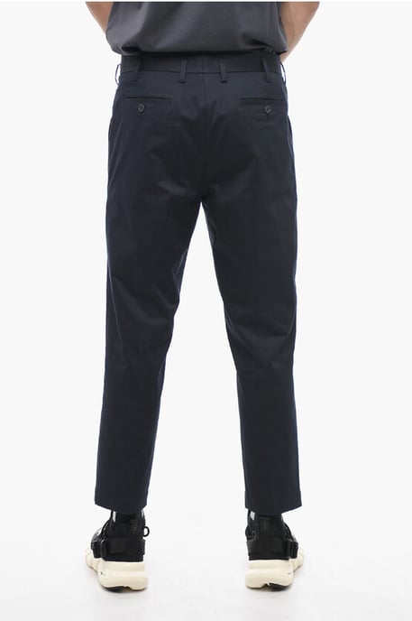 Pantalones JAMIE de corte entallado con trabillas para cinturón en azul - Image 2