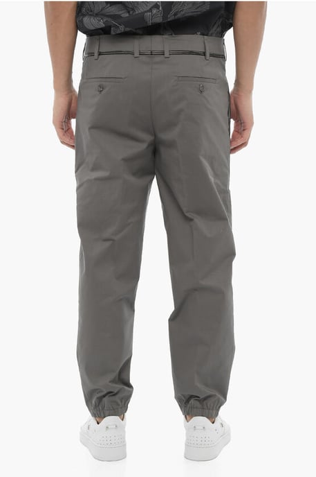 Pantalones de corte regular y ajustado con trabillas para cinturón en gris - Image 2