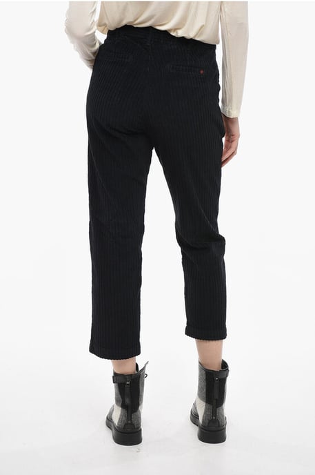 Pantalones cortos de pana con corte cónico en negro - Image 2