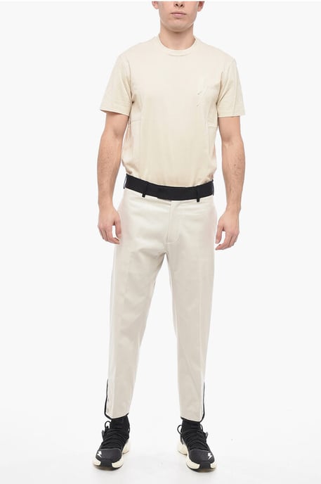 Pantalones TOM de sarga de algodón de corte entallado con cinturilla en contraste en beige - Image 4