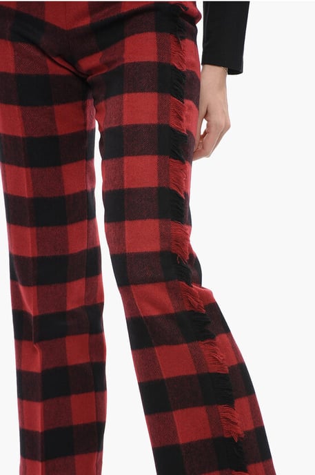 Pantalones de lana elástica con estampado de cuadros en Nero, Rosso - Image 3