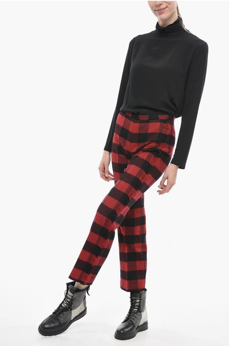 Pantalones de lana elástica con estampado de cuadros en Nero, Rosso - Image 4