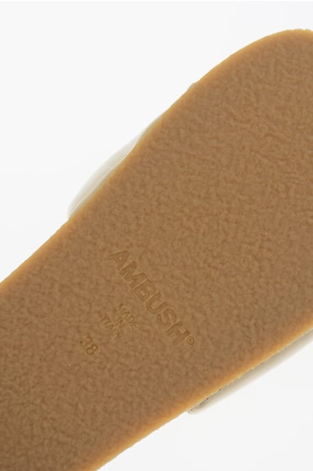 Sandalias de piel de color liso en beige - Image 4