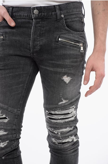 Vaqueros desgastados multibolsillos con detalles de cuero estilo biker, 1 en gris - Image 3