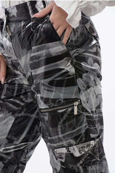 Pantalones cargo XRAY NY estampados en negro - Image 3