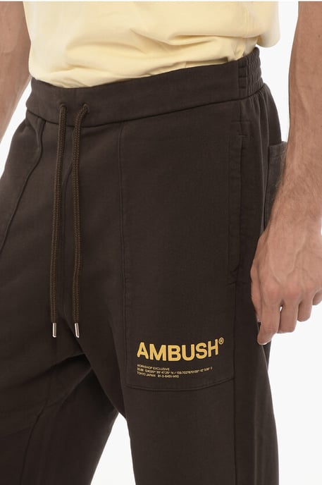Joggers de algodón cepillado con logotipo en contraste en marrón - Image 3