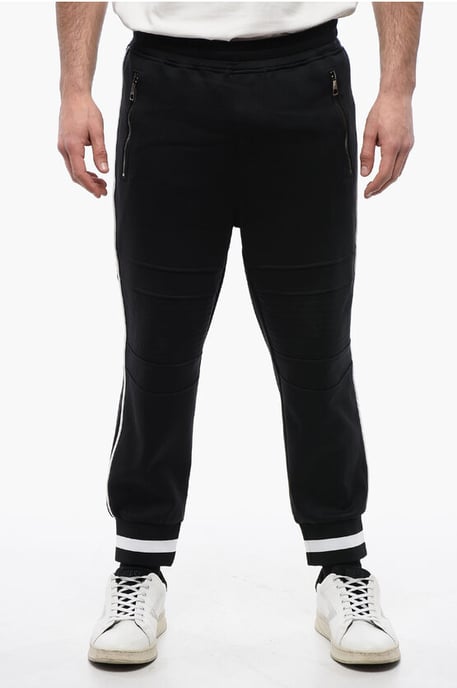 Pantalones deportivos MODERNIST de tiro bajo con detalle de motociclista en negro - Image 1