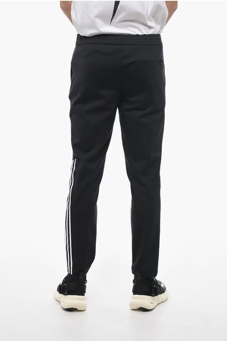 Pantalones deportivos MODERNIST ajustados con detalles en contraste en negro - Image 2
