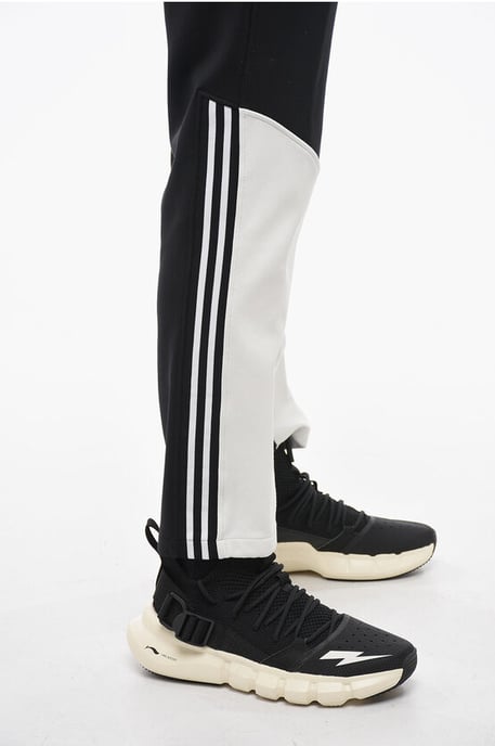 Pantalones deportivos MODERNIST ajustados con detalles en contraste en negro - Image 3