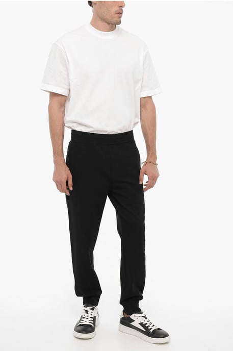 Pantalones deportivos ajustados JUMBLED BOLTS con bordados en negro - Image 4