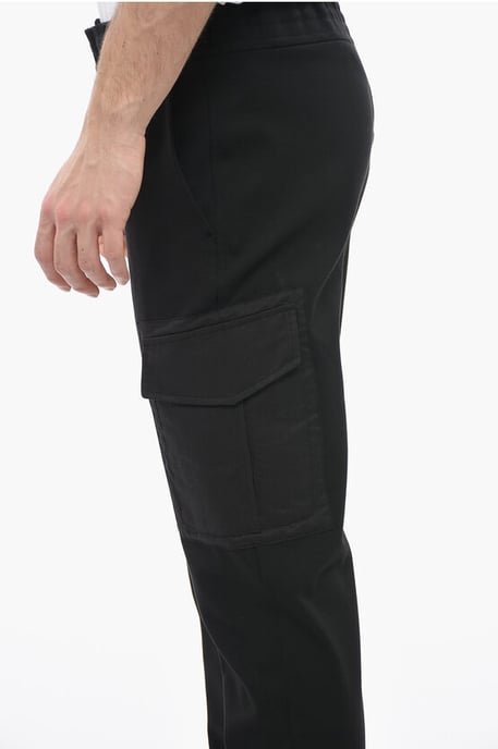 Pantalones deportivos cargo ajustados de tiro bajo en negro - Image 3
