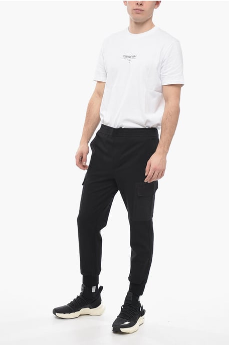 Pantalones deportivos cargo ajustados de tiro bajo en negro - Image 4
