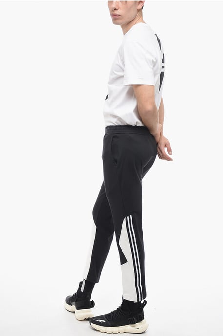 Pantalones deportivos MODERNIST ajustados con detalles en contraste en negro - Image 4