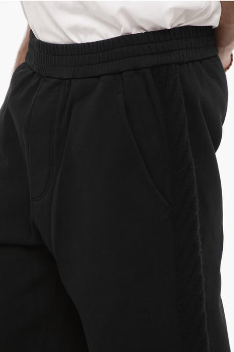 Joggers de color liso con bandas laterales de lana en negro - Image 3