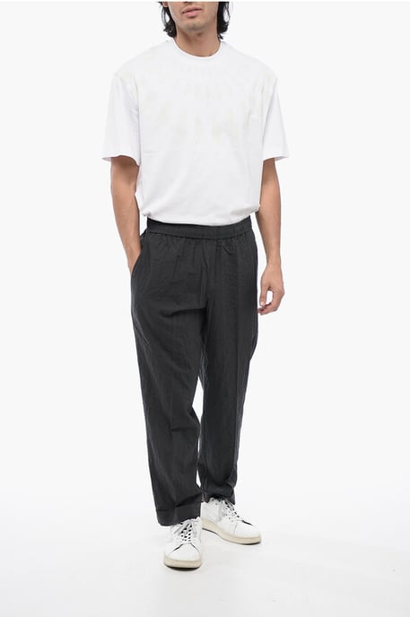 Pantalones REM de algodón arrugado en gris - Image 4