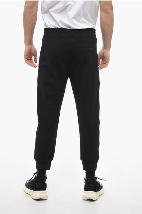 Pantalones deportivos ajustados JUMBLED BOLTS con bordados en negro - Image 2