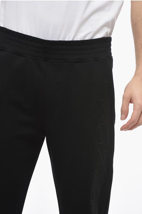 Pantalones deportivos ajustados JUMBLED BOLTS con bordados en negro - Image 3