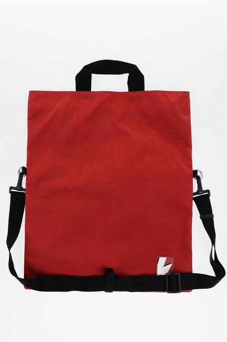 Bolso maxi de nailon con correa de hombro extraíble en rojo - Image 1