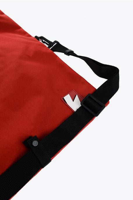 Bolso maxi de nailon con correa de hombro extraíble en rojo - Image 2
