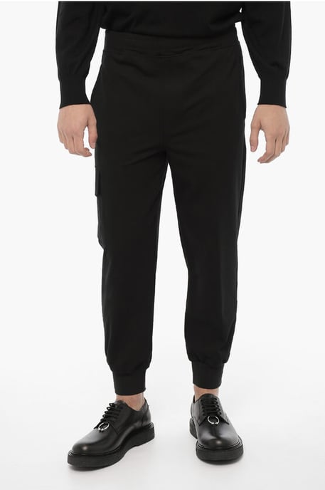 Pantalones cargo ajustados con cintura con cordón en negro - Image 1