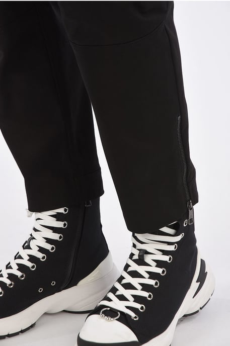 Pantalones cargo de motocross con ajuste ergonómico y pernera ancha en negro - Image 4