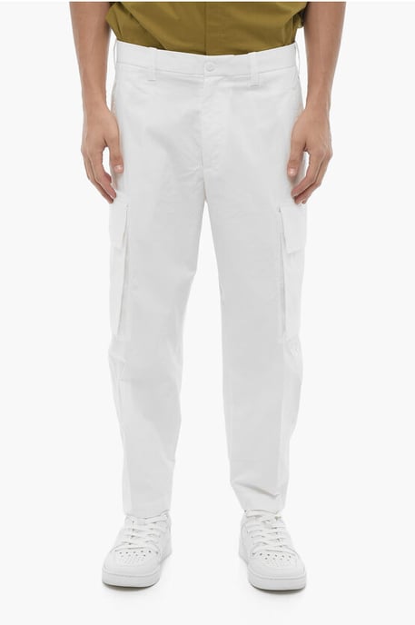 Pantalones cargo holgados con trabillas para cinturón en blanco - Image 1
