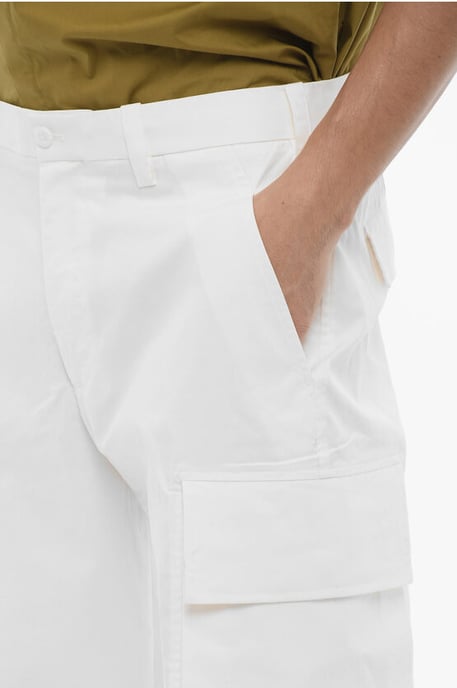 Pantalones cargo holgados con trabillas para cinturón en blanco - Image 3