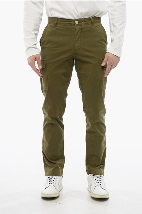 Pantalones cargo en verde - Image 1