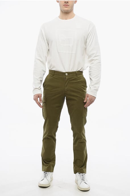 Pantalones cargo en verde - Image 4