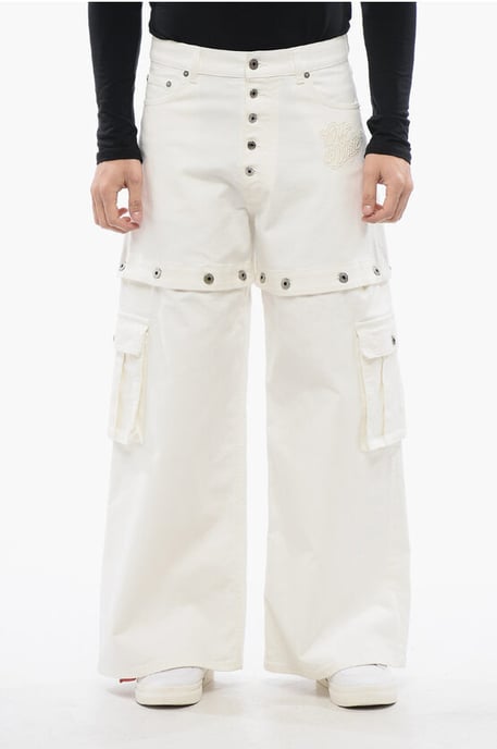Vaqueros holgados con logo bordado en blanco - Image 1