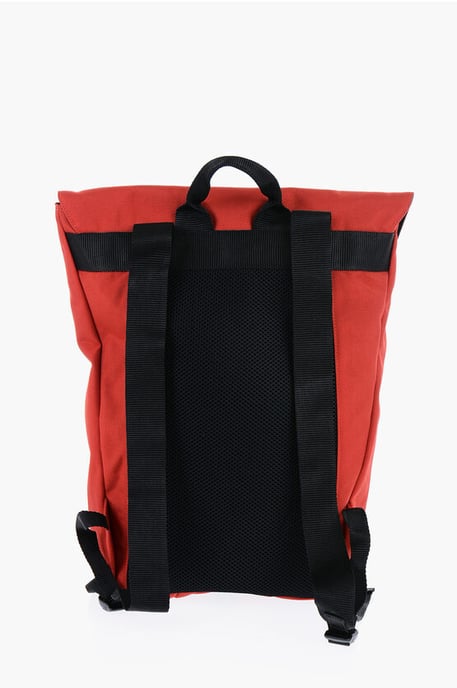 Mochila de nailon CITY FLAP de dos tonos en negro y rojo - Image 3