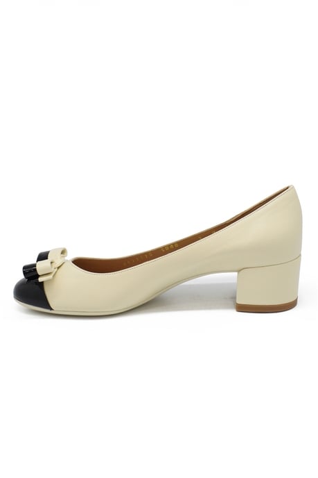 Salvatore Ferragamo Zapatos de tacón Eva Leathe Beige - Image 3