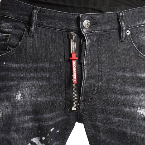Dsquared2 Skater Jean Vaqueros con lavado negro y muslos rasgados con salpicaduras de pintura - Image 3