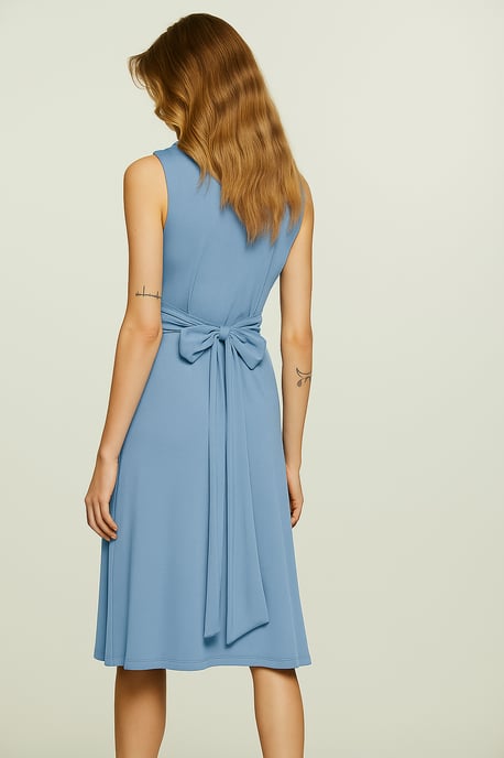 Vestido de jersey azul claro polvoriento sin mangas con lazo en la cintura en viscosa y elastano - Image 3