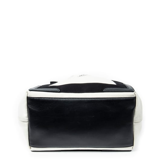 Balenciaga Small Navy Cabas en Beige/Negro Lienzo - Image 6