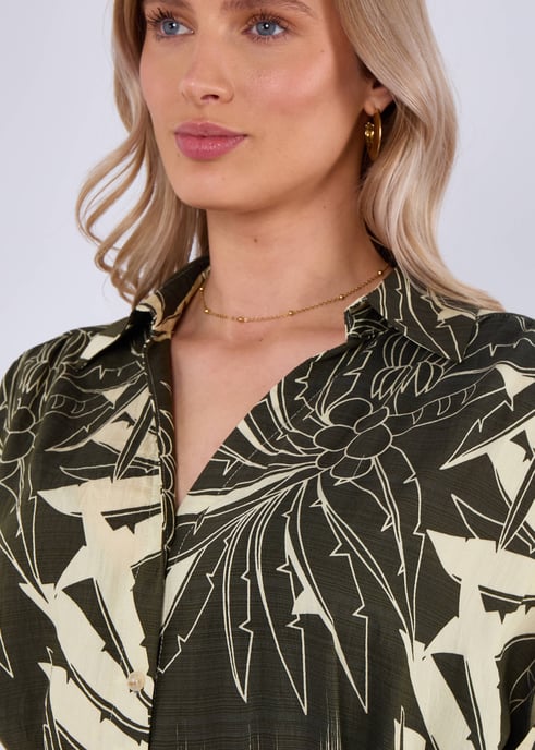 Vestido camisero midi caqui con estampado tropical - Image 2