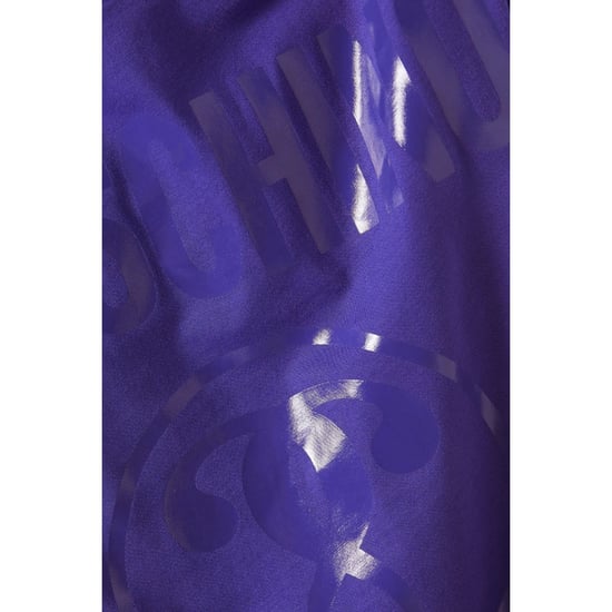 Camiseta Morada Con Doble Signo De Interrogación De Moschino - Image 3