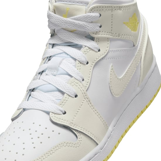 Nike Air Jordan 1 Mid (gs) Zapatillas Altas Blancas Para Jóvenes - Image 3