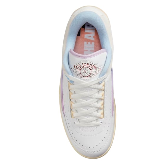 Zapatillas Nike Air Jordan Retro Low Blancas - Image 3