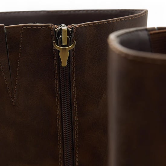 Botas Windsorsmith de piel sintética marrón roble con plataforma hasta la rodilla para mujer - Niche - Image 6