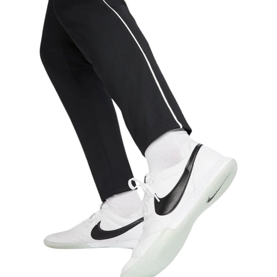 Conjunto Deportivo Nike White Line Detail En Negro - Image 4